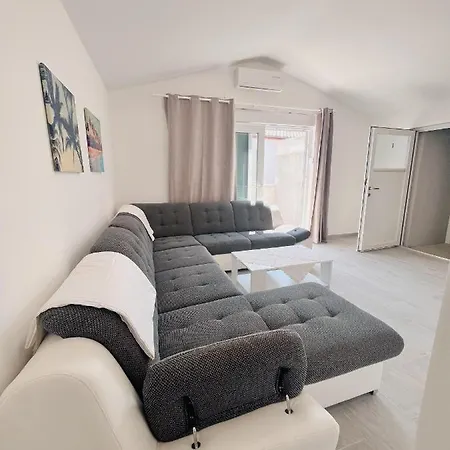 Appartement Vanessa Starigrad Paklenica